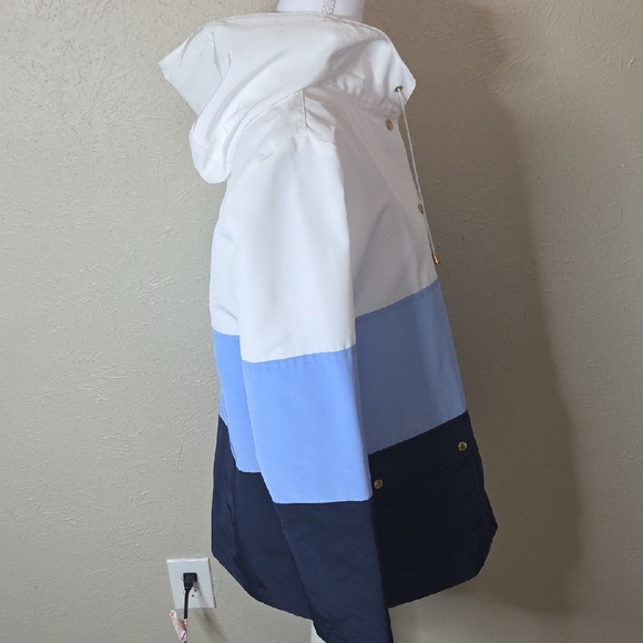 Crown & Ivy Medium Blue and White Hooded Rain Jacket - Picture 3 of 9